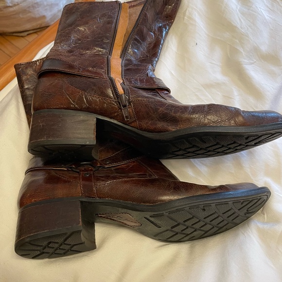 STUNNING Born Zip Boots size 9 lightly worn - Picture 3 of 6